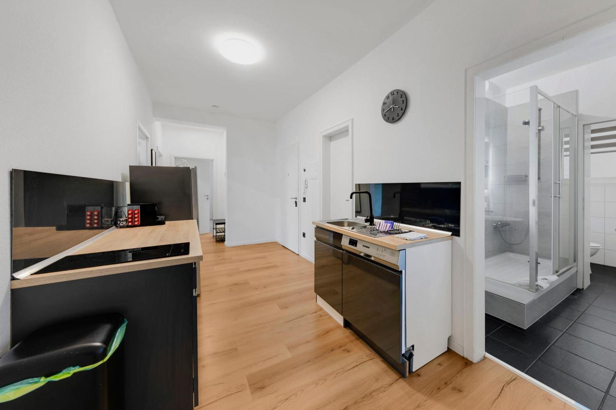 100qm, 6 Personen, Balkon, Messe, Kueche